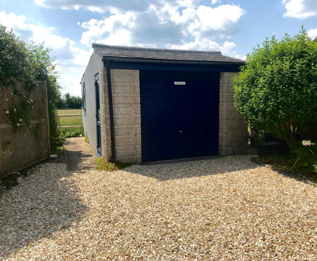 Charming Modernized Country Cottage Near Mere, Wiltshire Mere  Exterior foto